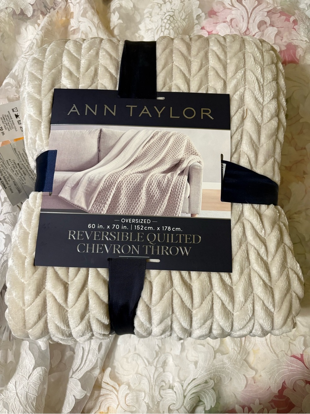 Ann Taylor Reversible Quilted Chevron Throw - Cream